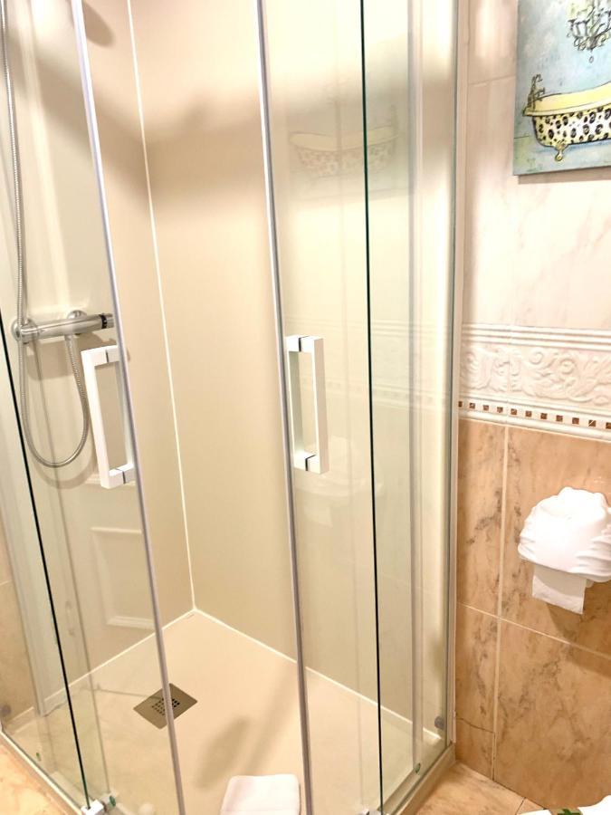 Hotel H. Boutique Puerta del Sol à Torrelavega Extérieur photo