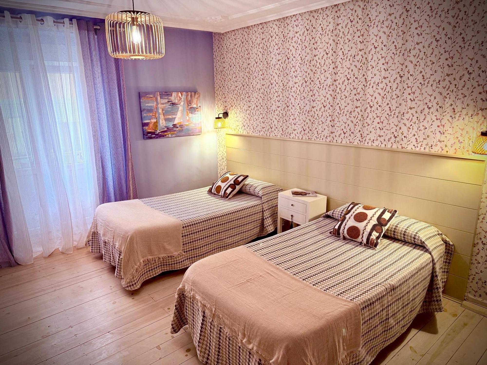 Hotel H. Boutique Puerta del Sol à Torrelavega Extérieur photo
