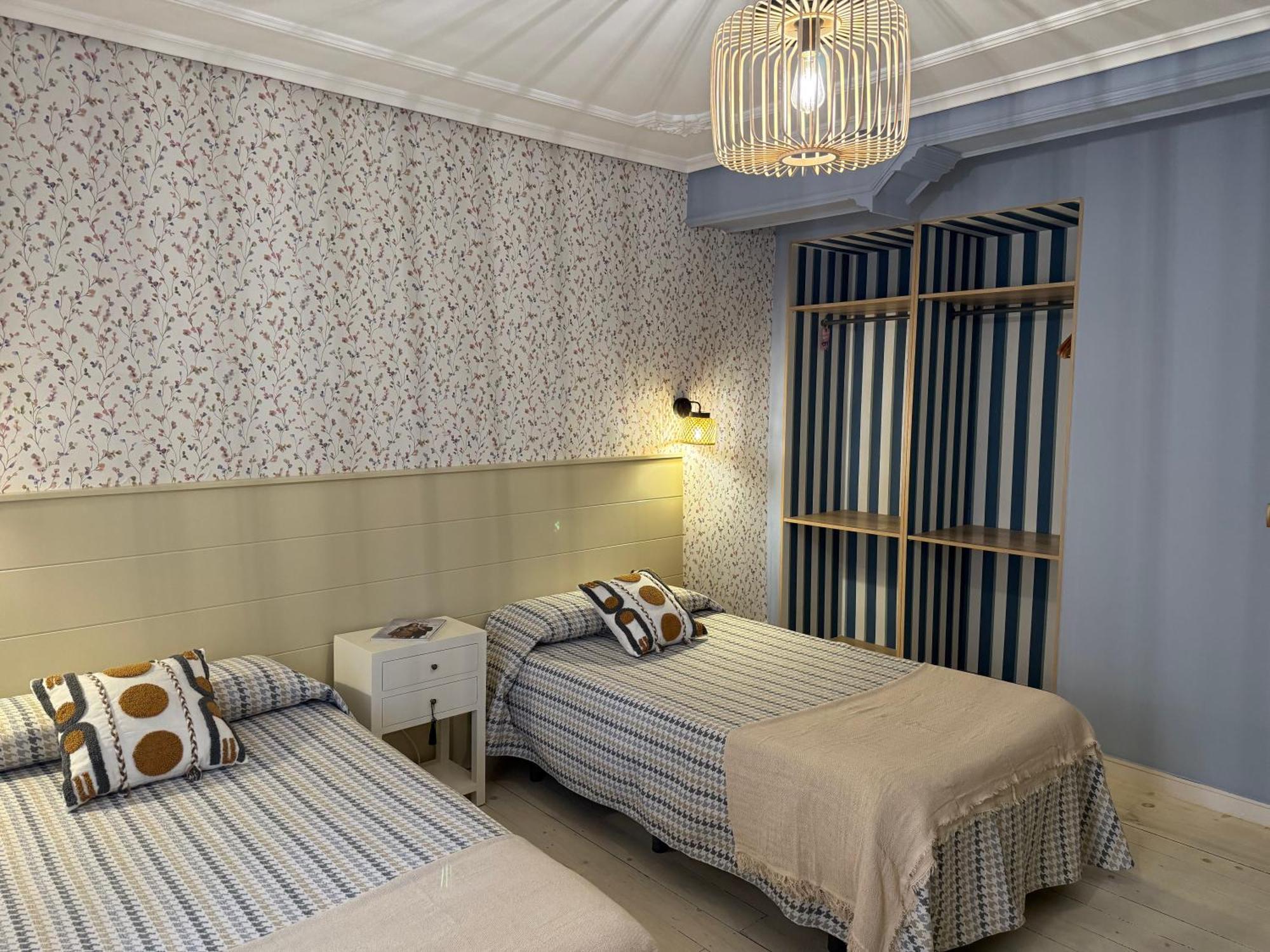 Hotel H. Boutique Puerta del Sol à Torrelavega Extérieur photo