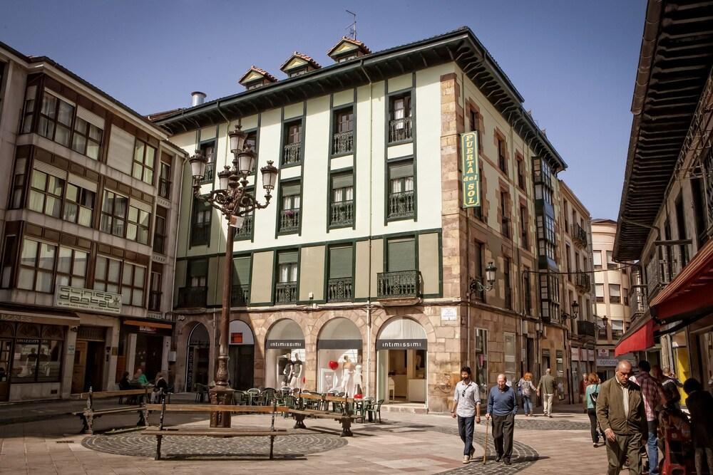Hotel H. Boutique Puerta del Sol à Torrelavega Extérieur photo